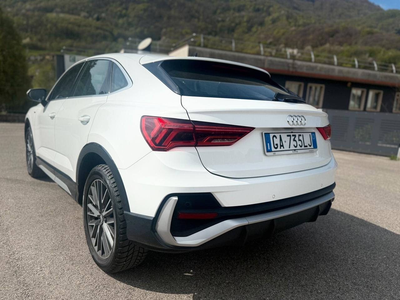 AUDI Q3 SPORTBACK S-TRONIC S-LINE 2.0 TDI 150CV