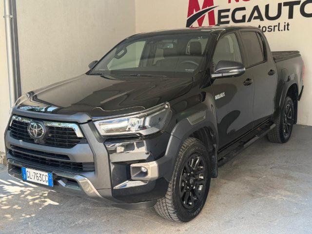 TOYOTA Hilux 2.8 D A/T 4WD 4 porte Double Cab Invincible