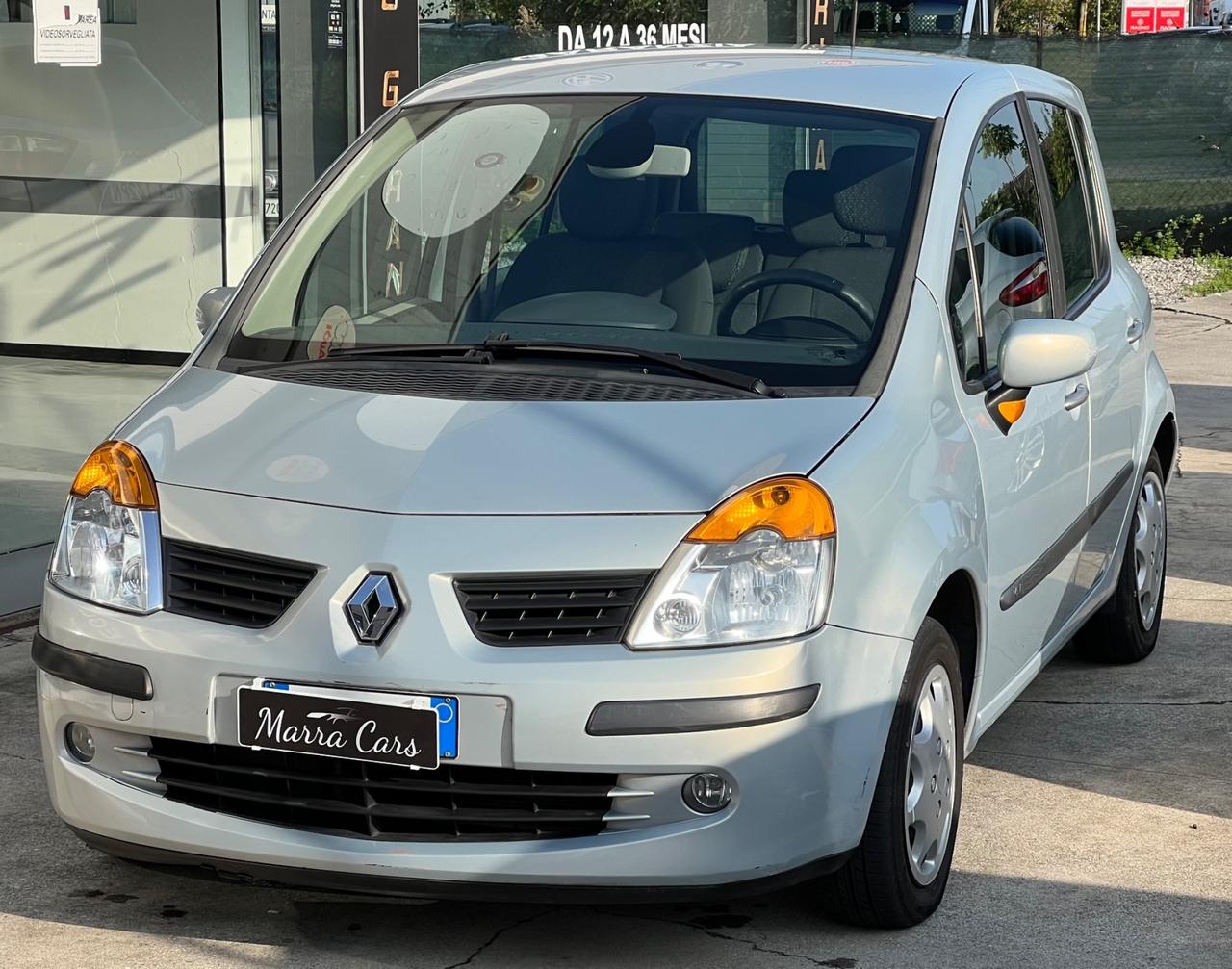 Renault Modus 1.2 16V Luxe Privilège