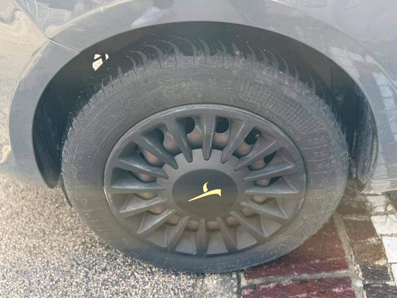 Lancia Ypsilon 0.9 TwinAir 85 CV 5 porte Metano Ecochic Gold