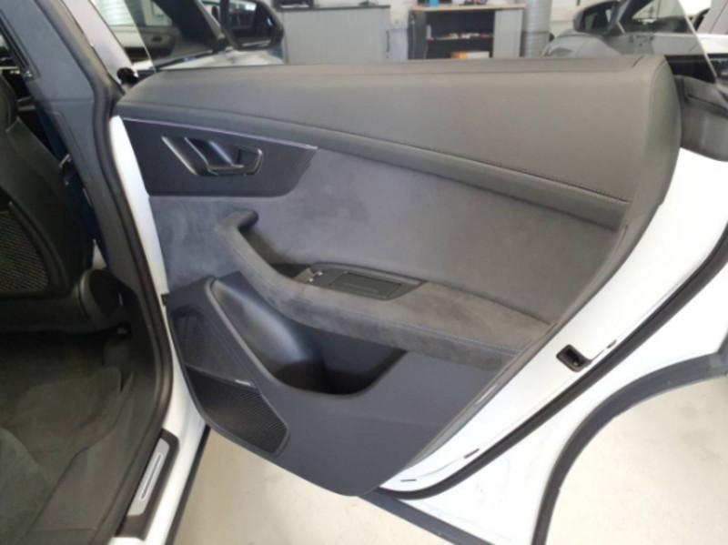 Audi Q8 RS Q8 TFSI V8 quattro tiptronic Performance