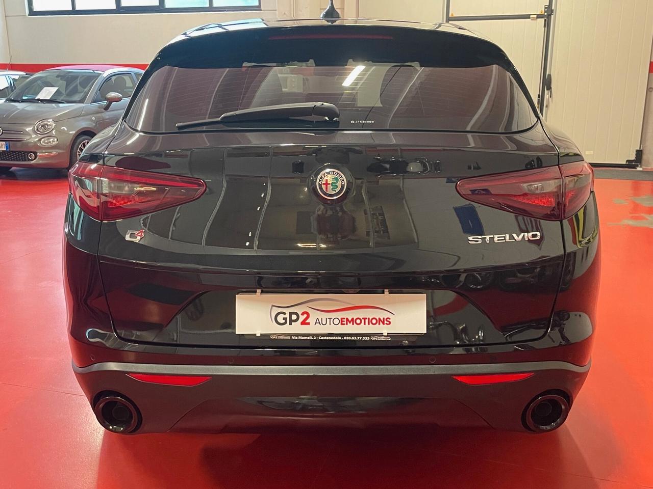 Alfa Romeo Stelvio 2.2 Turbodiesel 210 CV AT8 Q4 Executive