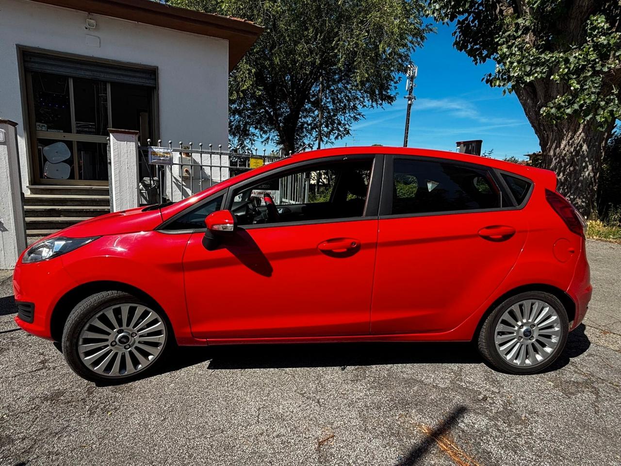 Ford Fiesta 1.5 TDCi 75CV 5 porte Titanium