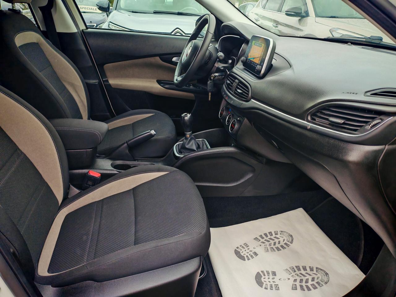 Fiat Tipo 1.3 Mjt Sw Lounge navig led 2021