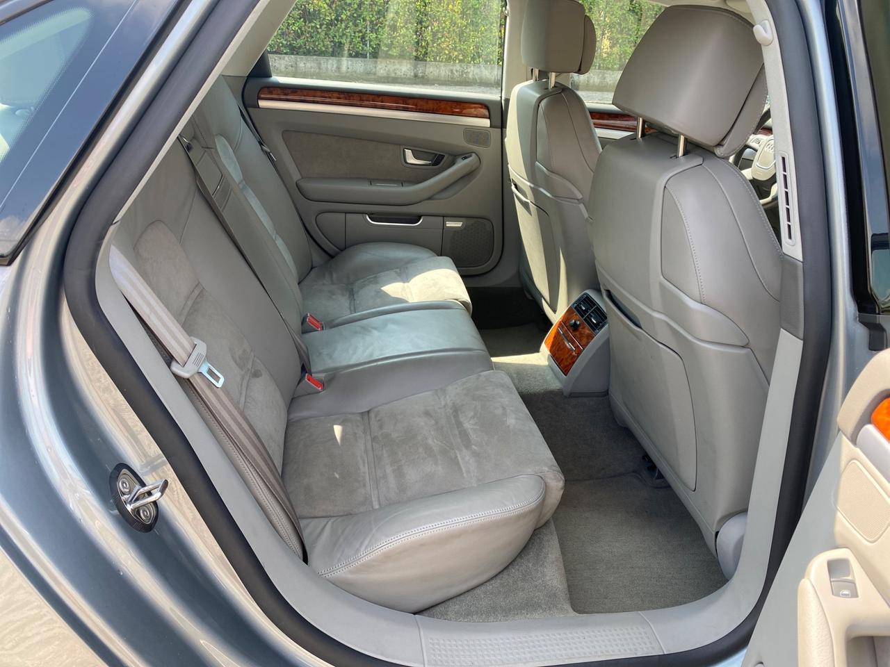 Audi A8 4.2 V8 TDI F.AP. quattro tiptronic 145.000km