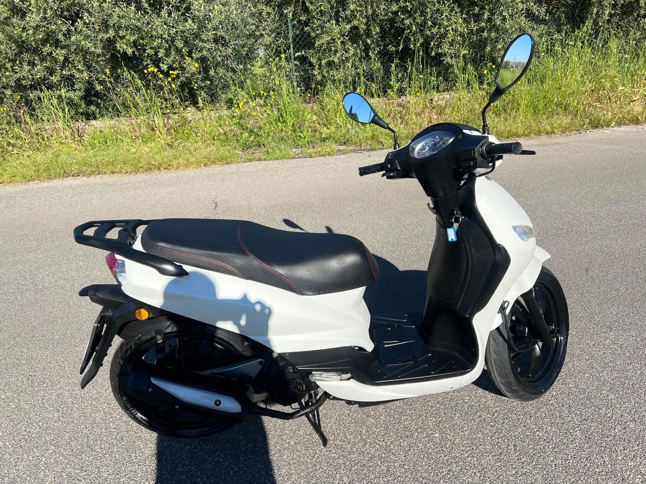 Peugeot Tweet 125