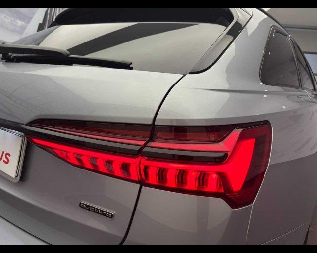 AUDI A6 Avant 40 2.0 TDI quattro ultra S tronic S line ed