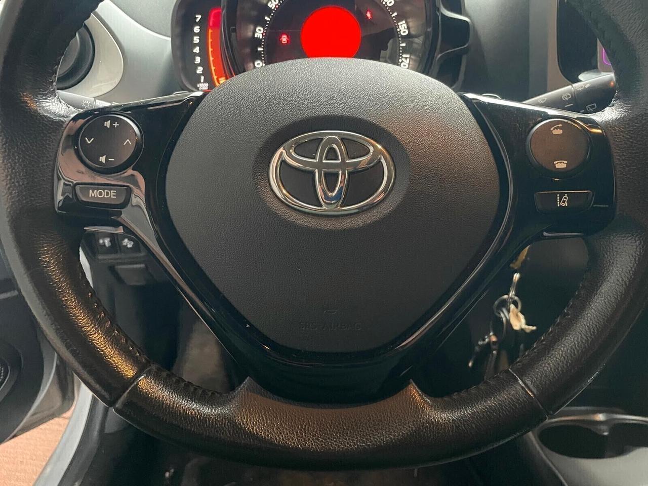 TOYOTA AYGO 1.0 AUTOMATICA* PREZZO VERO* 5 PORTE UNIPRO- KM CERTI- GARANZIA 12 MESIU