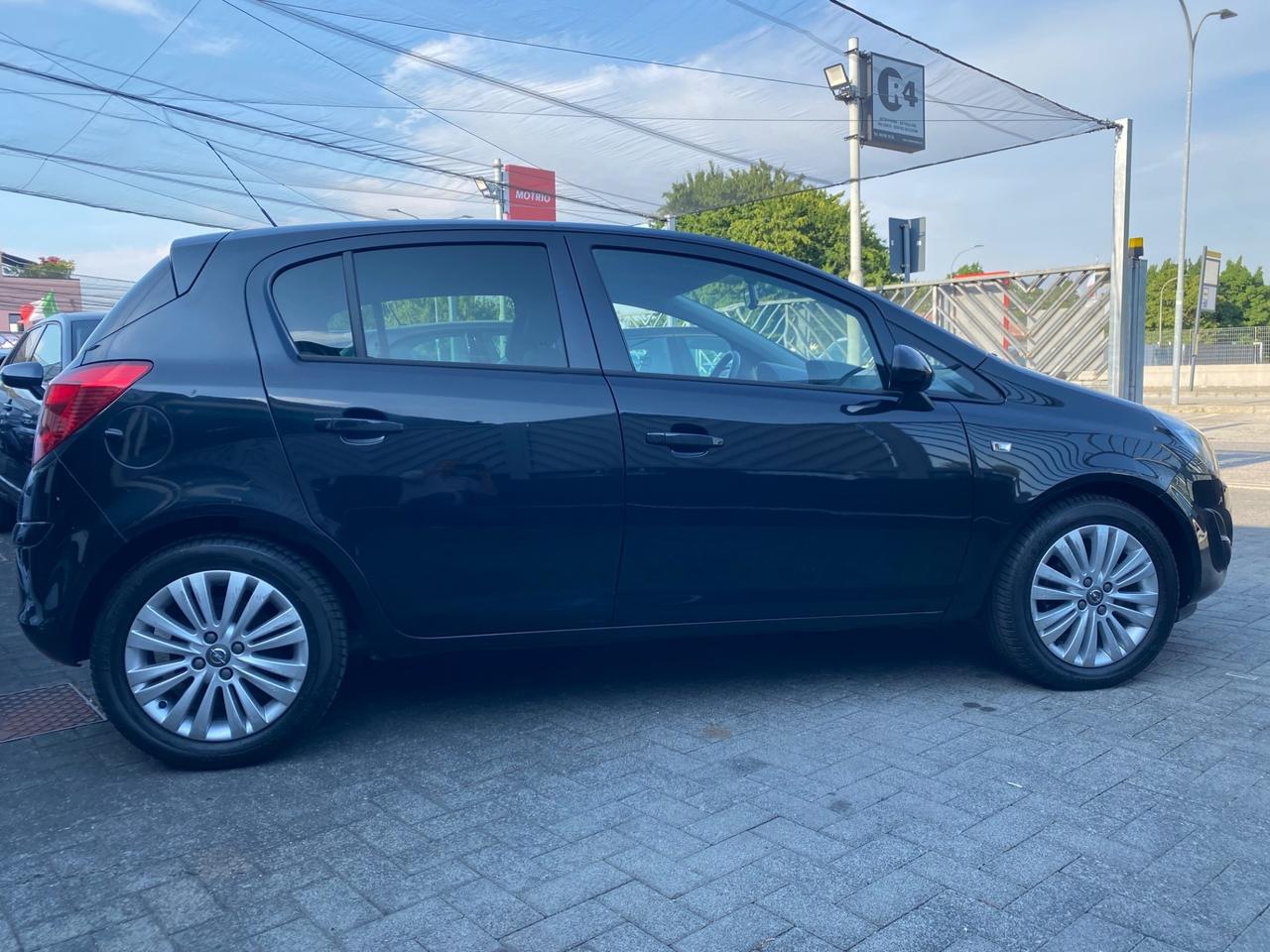 Opel Corsa 1.2 85CV 5 porte GPL-TECH Edition