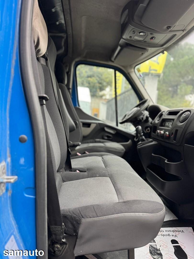 Renault Master T35 2.3 dCi/125 TP PL-SL-TM-RG Furg