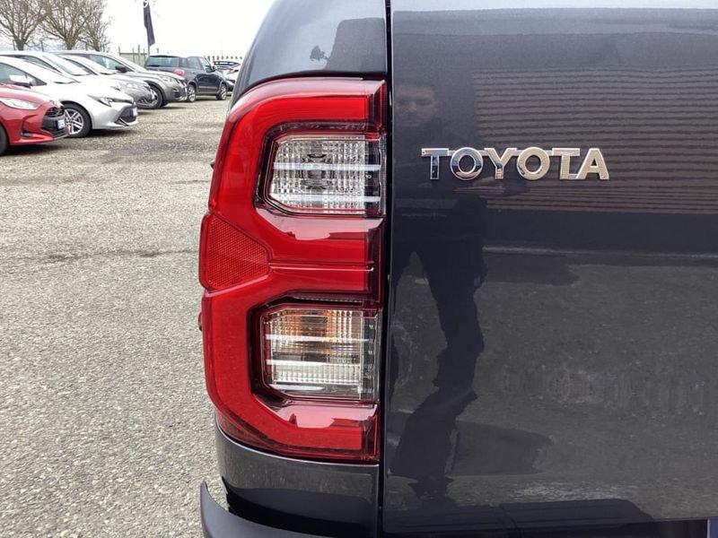 Toyota Hilux 2.4 Diesel AT Double Cab 4WD Executive MY24