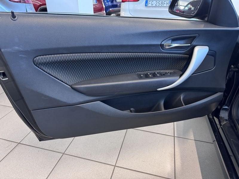 BMW Serie 2 218d Advantage