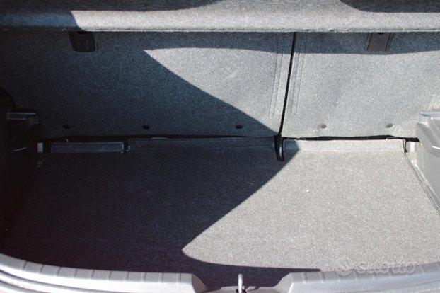 Toyota Yaris 1.0 5p. 69cv x neopatentati active