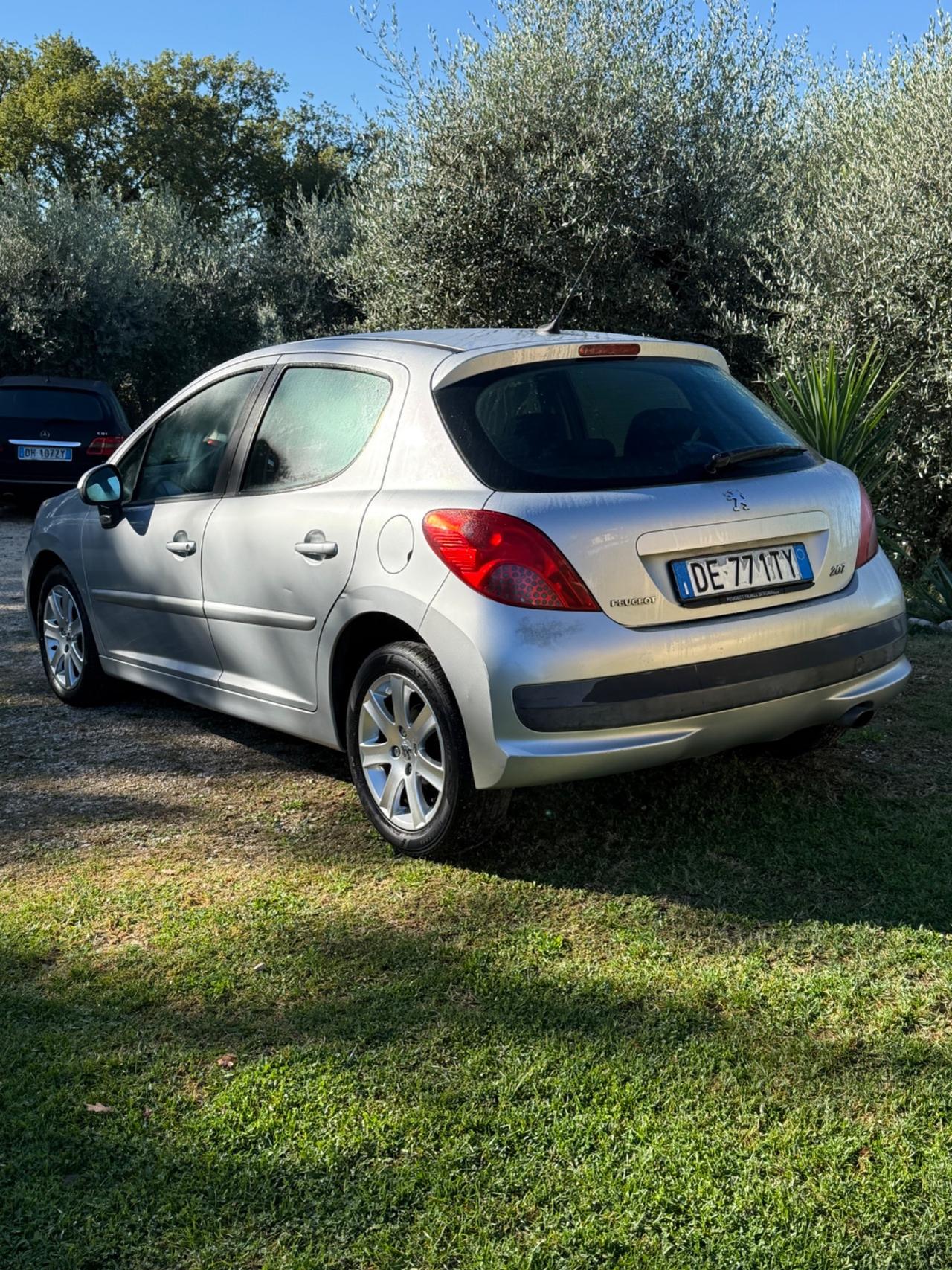 Peugeot 207 1.6 HDi 90CV 5p. Energie