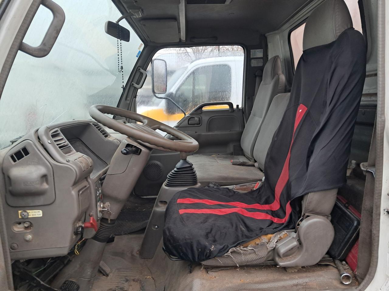 ISUZU RIBALTABILE TRILATERALE