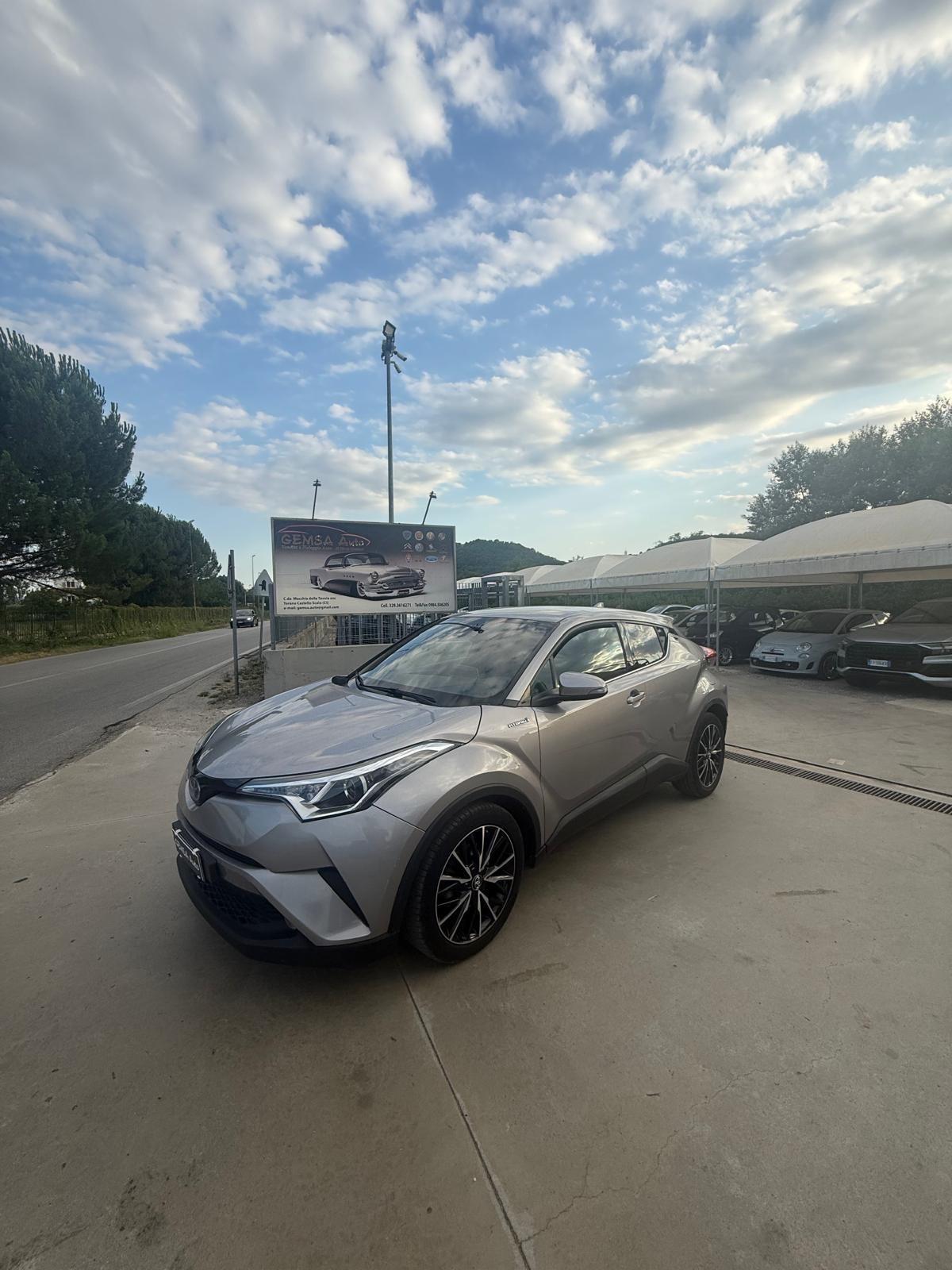 Toyota C-HR 1.8 Hybrid E-CVT Lounge