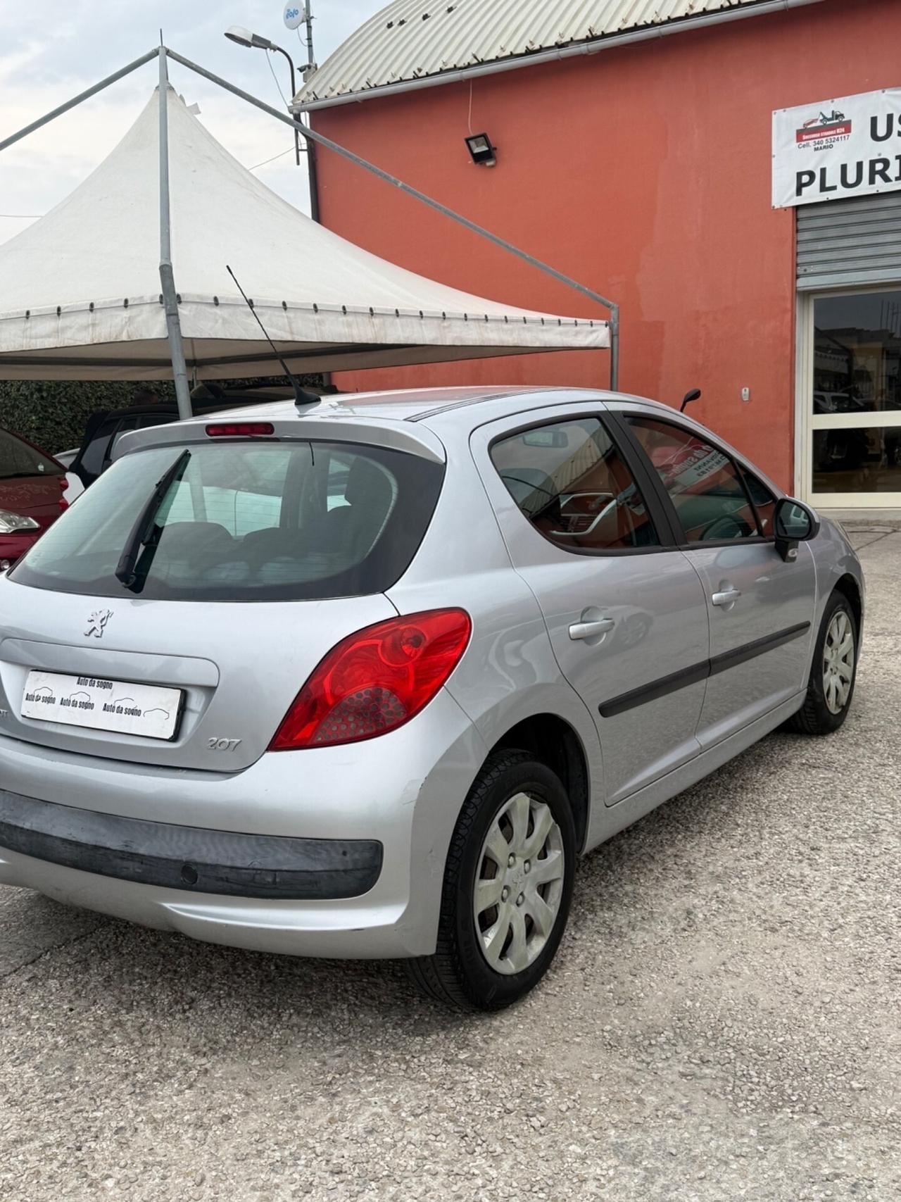 Peugeot 207 1.4 88CV 5p. ONE Line