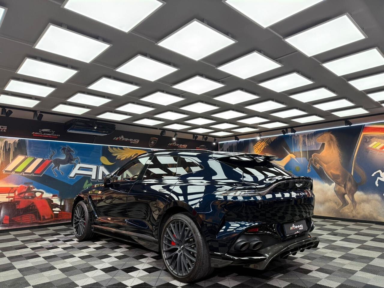 Aston Martin DBX 707 (143)