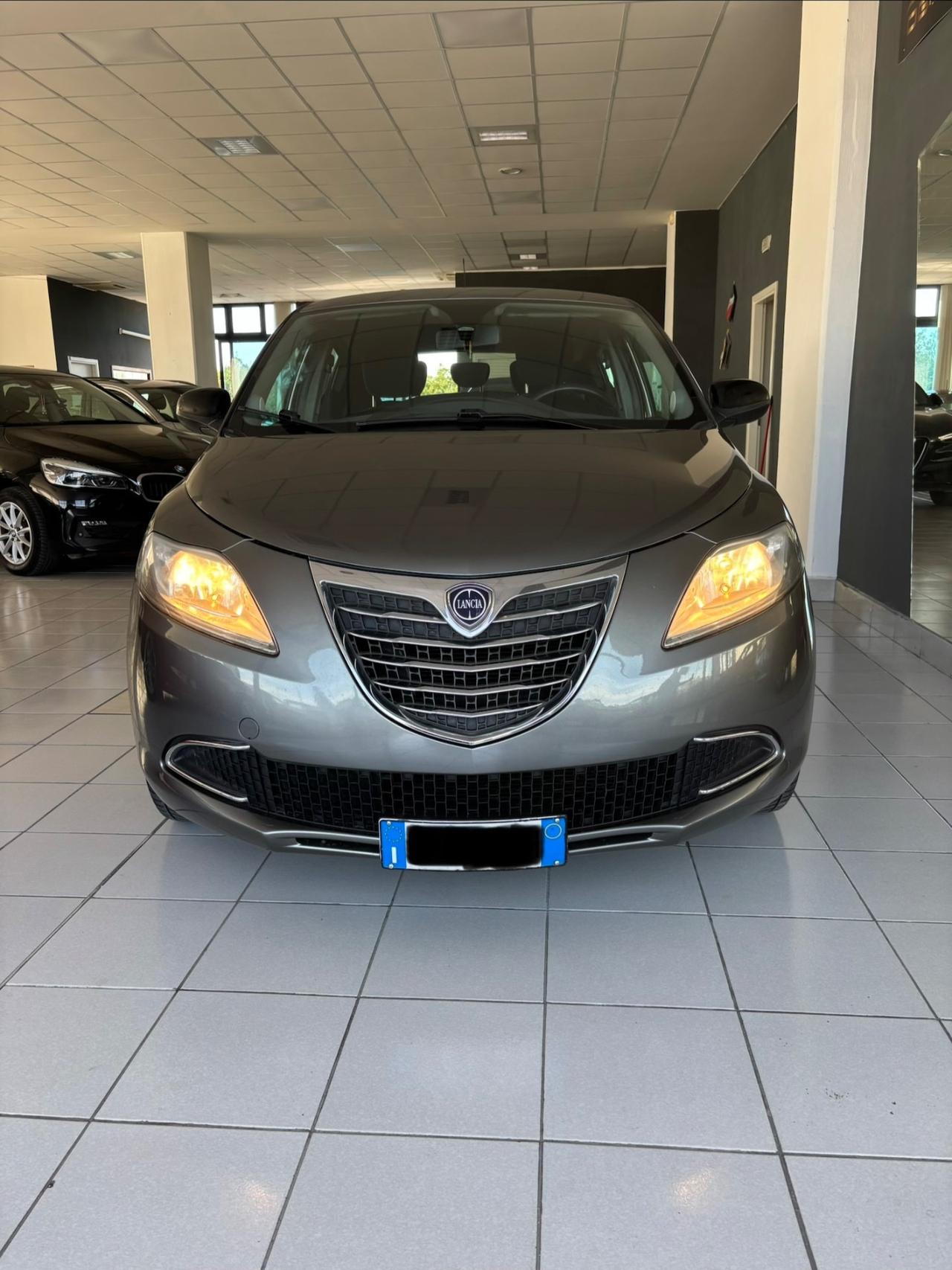 Lancia Ypsilon 1.2 69 CV 5 porte GPL Ecochic Gold