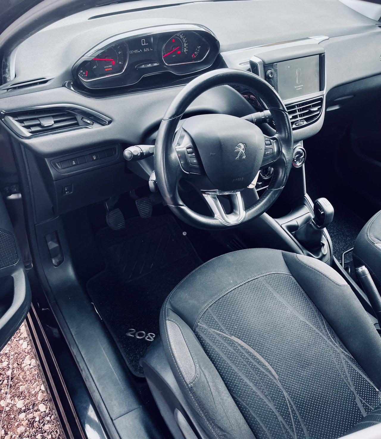 Peugeot 208 1.4 HDi 68 CV 5 porte Allure