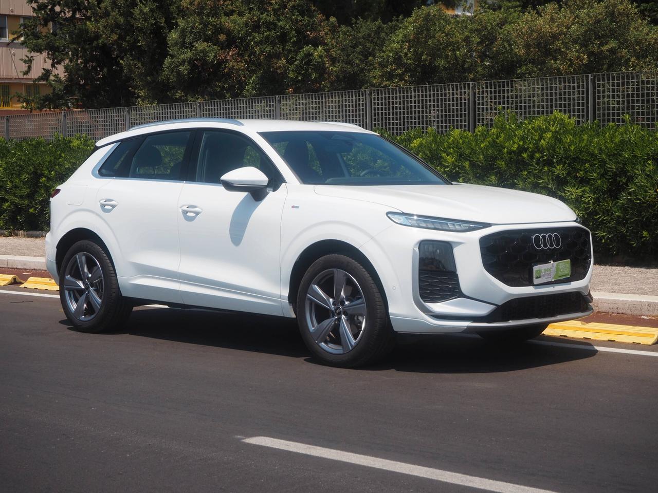 Audi Q3 TFSI 110 kW mHEV S tronic Line edition
