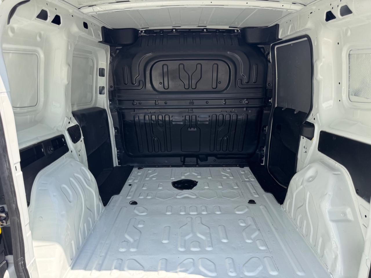 Fiat Doblo 1.4 T-JET 120Cv BENZINA 3 POSTI PRONTA CONSEGNA