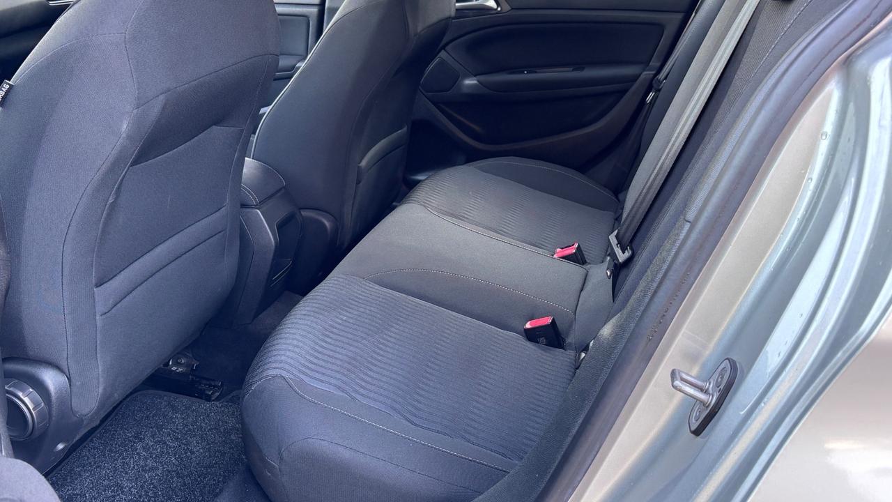 Peugeot 308 BlueHDi 150 S&S Business