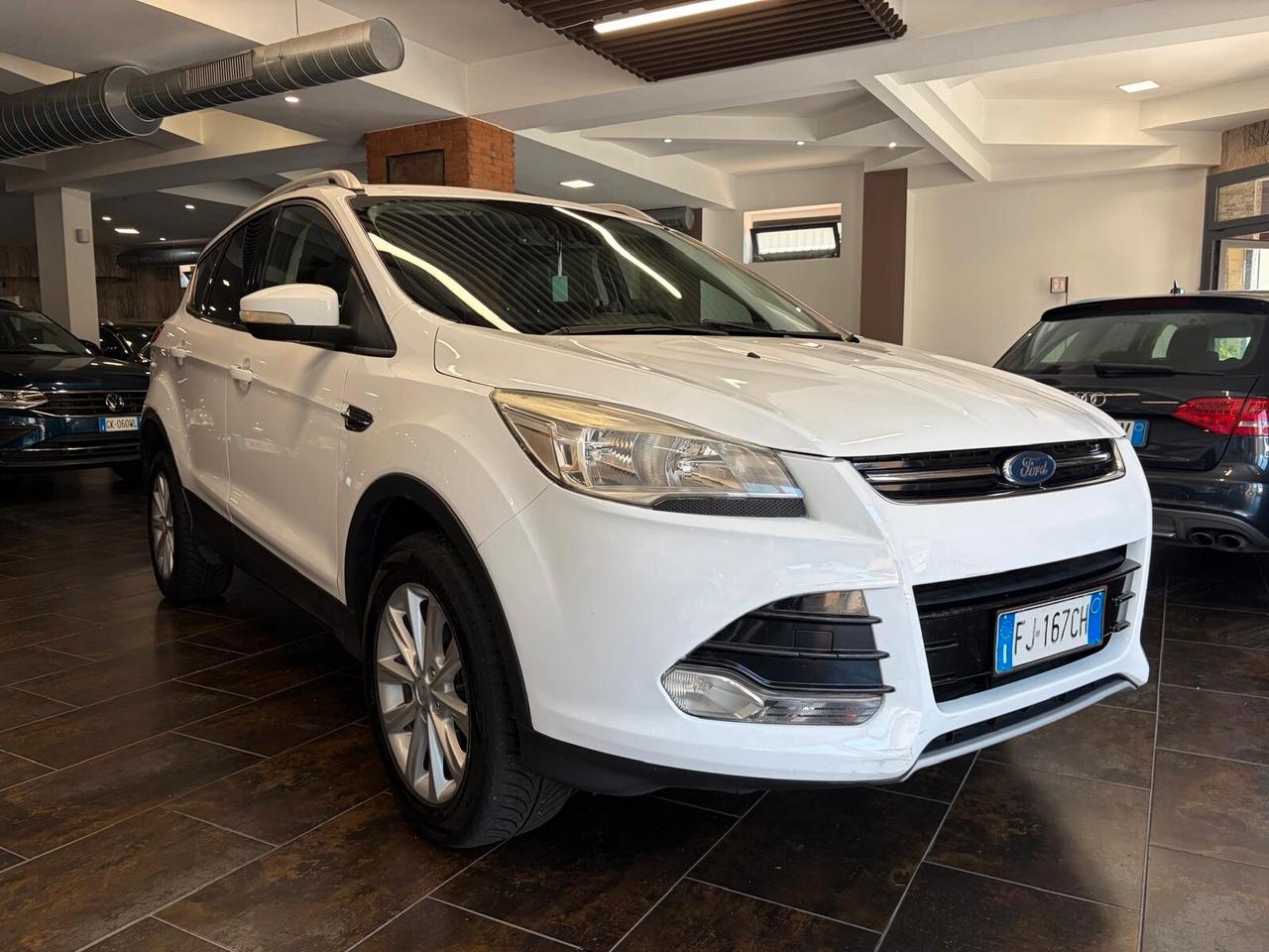 Ford Kuga 2.0 TDCI 150 CV S&S 4WD Powershift Titanium