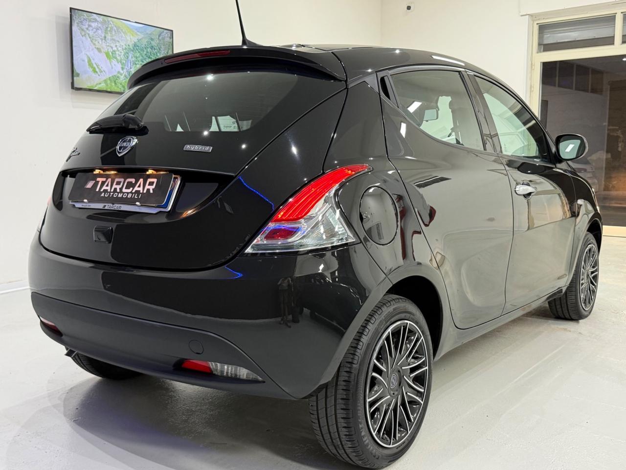 Lancia Ypsilon 1.0 Hybrid Gold *CARPLAY*CAMERA