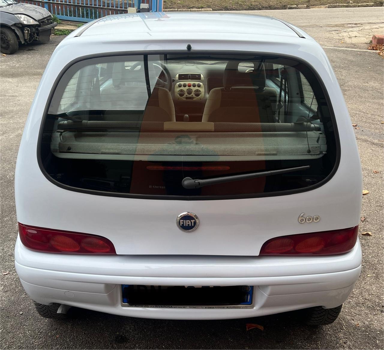 Fiat 600 1.1 Active-solo km 19800