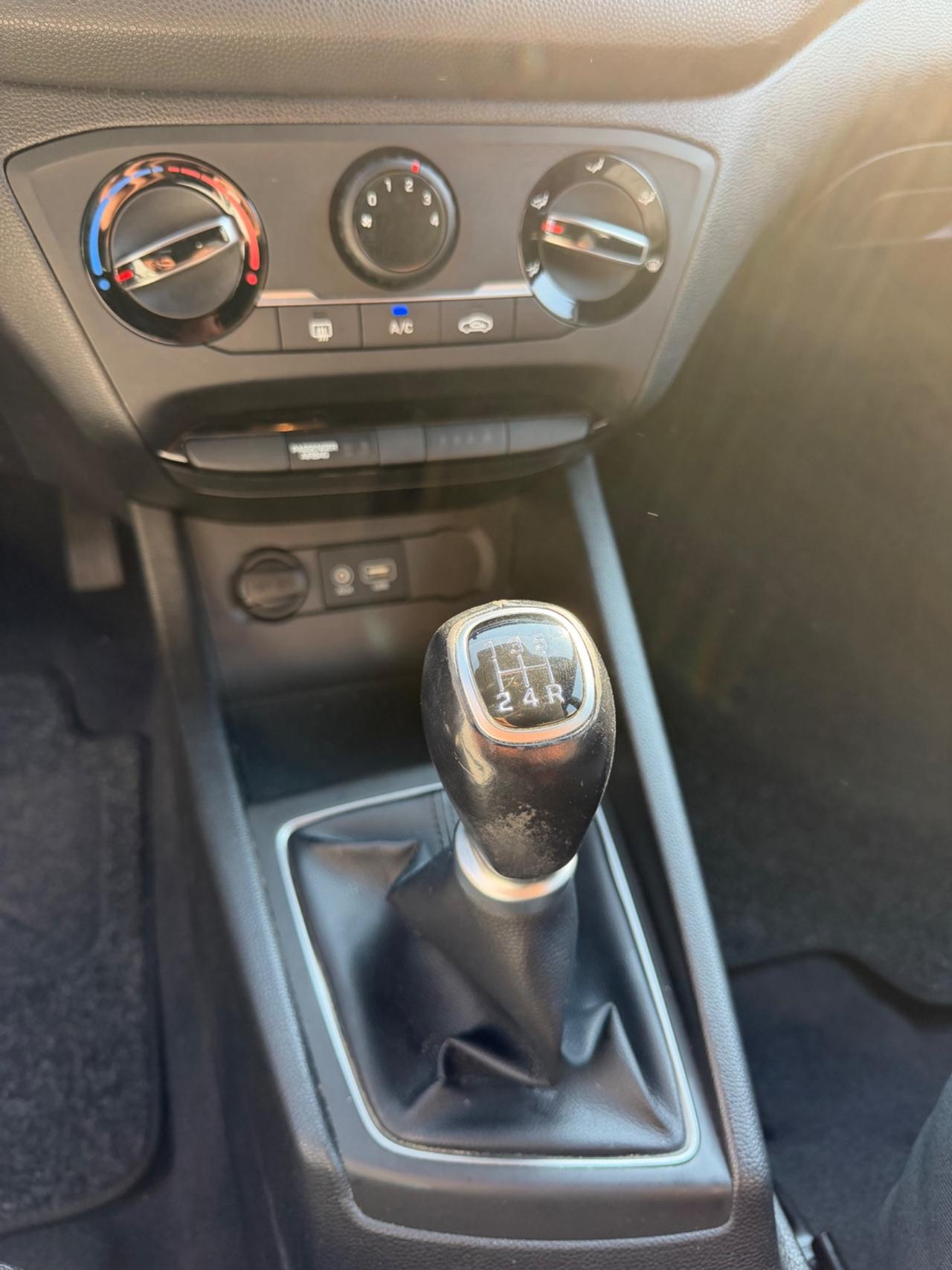 Hyundai i20 1.2 Neopatentati Euro 6
