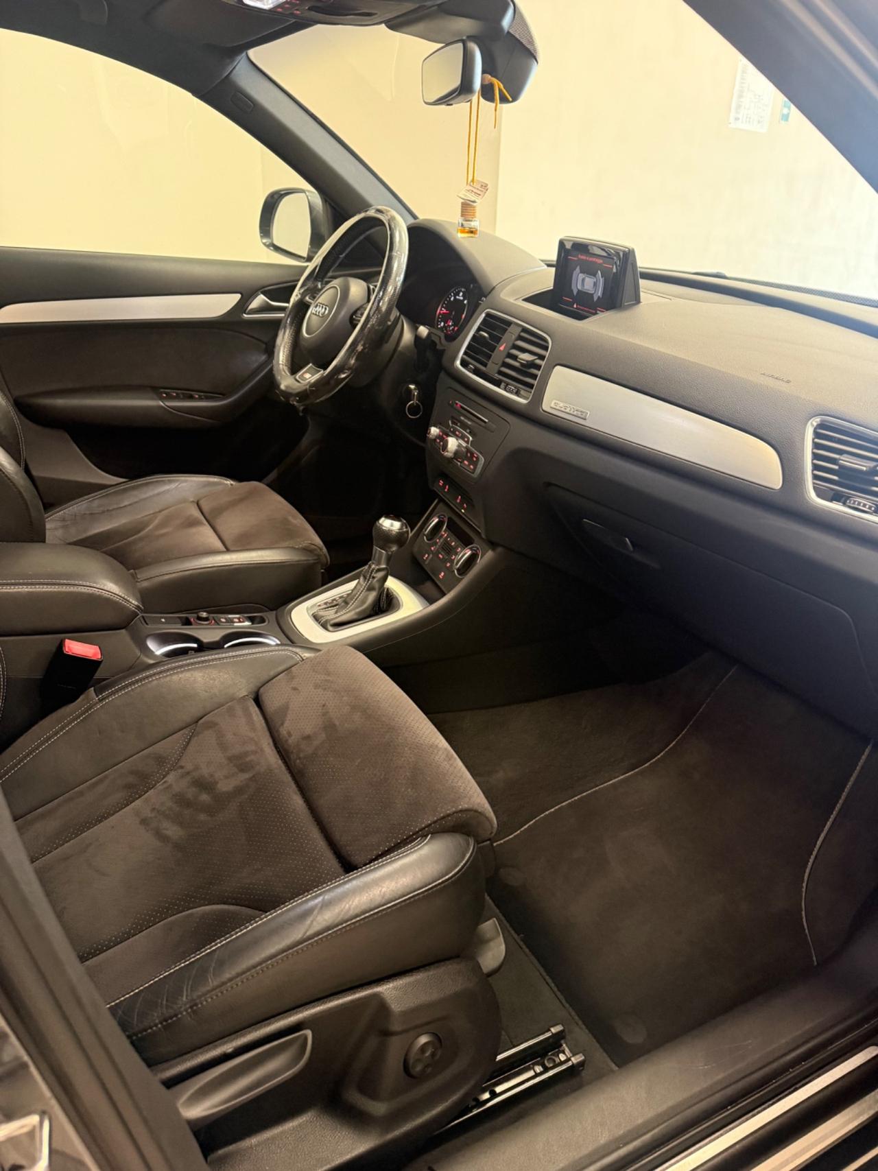 Audi Q3 2.0 TDI 150 CV quattro S tronic edition Sport