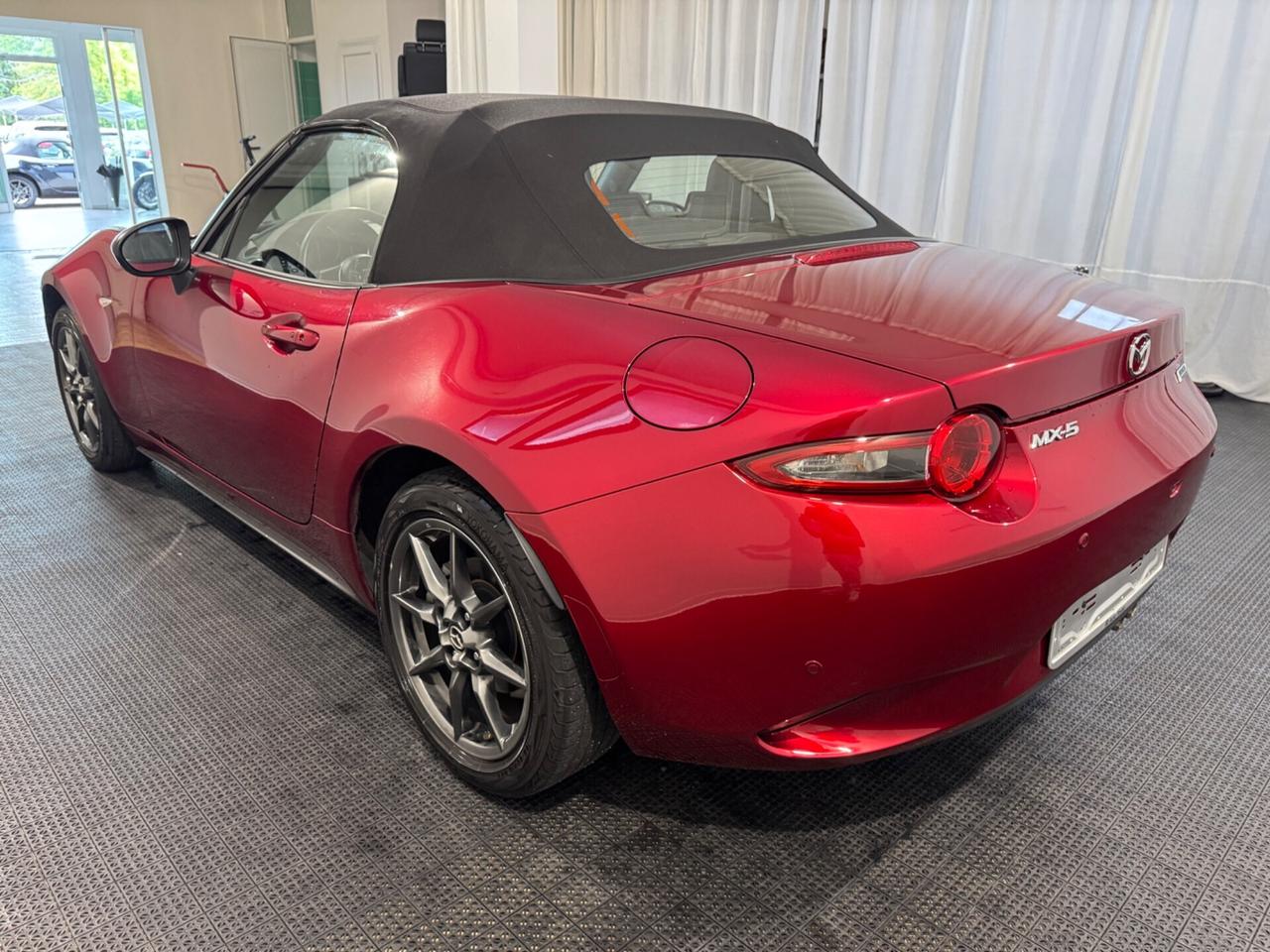 Mazda MX-5 1.5L Skyactiv-G Exceed