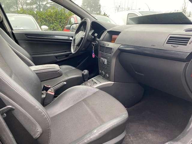 Opel Astra Astra III 2004 5p 1.7 cdti Cosmo 101cv