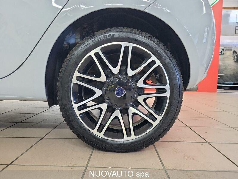 Lancia Ypsilon 1.2 69 CV 5 porte Mya