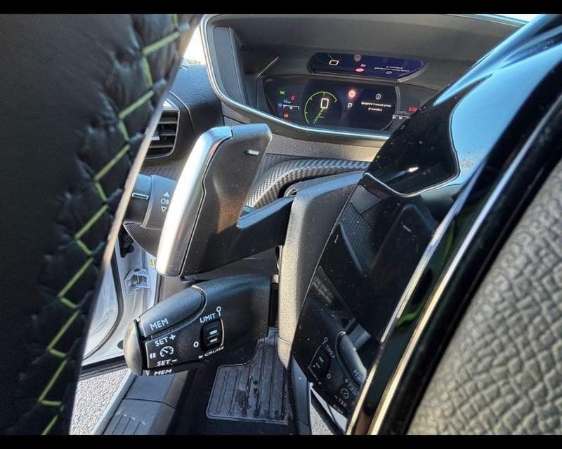 Peugeot 2008 2ª serie PureTech 130 S&S EAT8 GT