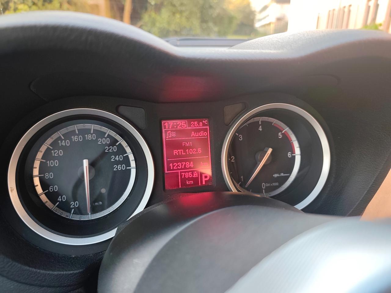 Alfa Romeo 159 1.9 JTDm 16V Exclusive Q-Tronic