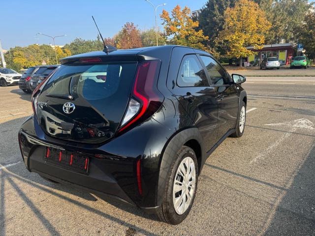 TOYOTA Aygo X 1.0 VVT-i 72 CV 5 porte Active KM.0