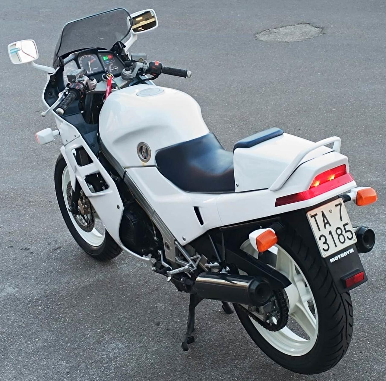 Honda VFR 750 R