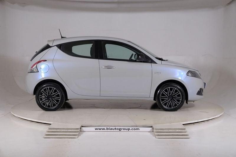 Lancia Ypsilon III 2021 1.0 firefly hybrid Gold s&s 70cv