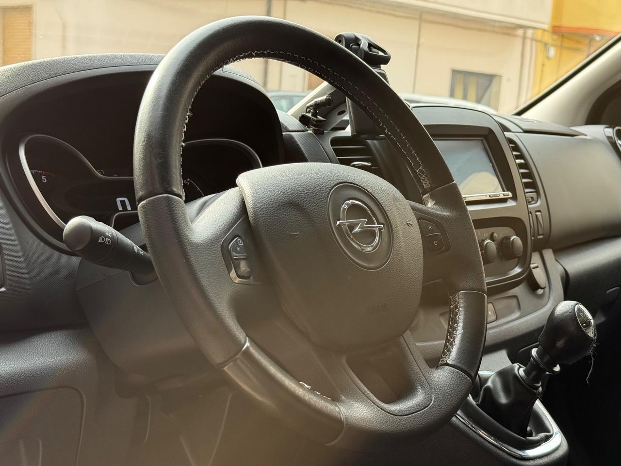 Opel Vivaro 1.6DCTI 125cv 9 Posti