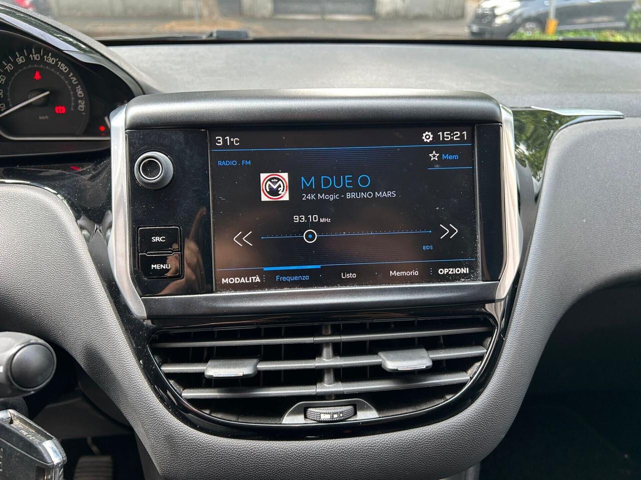 Peugeot 208 PureTech 82 5 porte Allure