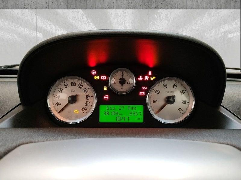 Lancia Ypsilon 1.2 8v Unyca