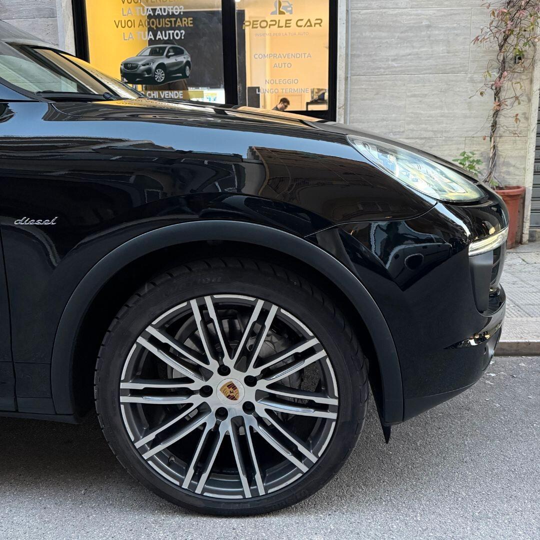 Porsche Cayenne 3.0 V6 262cv **FULL OPTIONAL**