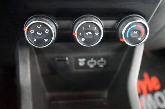 RENAULT Clio Blue dCi 85 CV 5 porte Unico Proprietario Tagliand