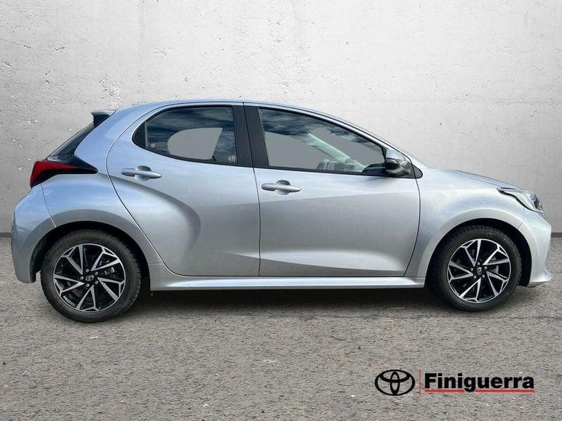 Toyota Yaris Hybrid Trend MY22