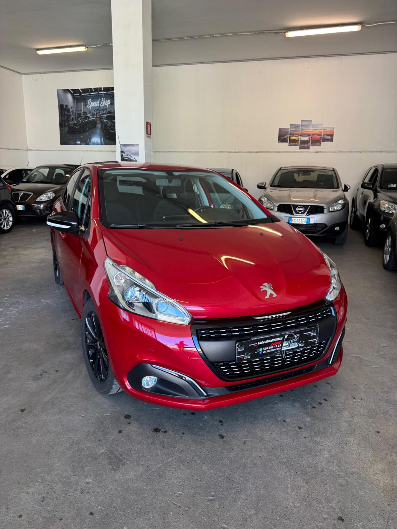 Peugeot 208 PureTech 82 5 porte Allure