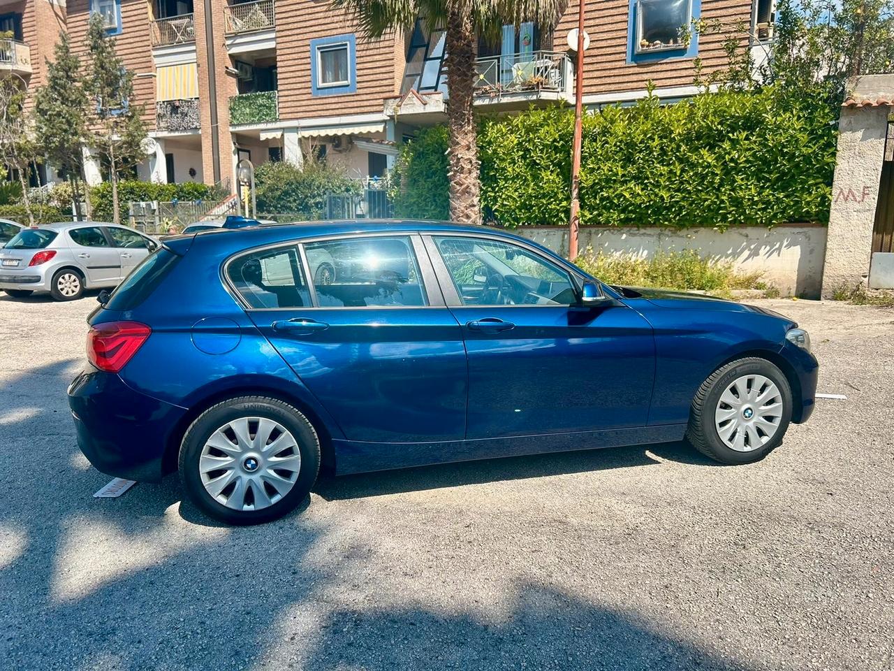 Bmw 116 116d 5p. Business