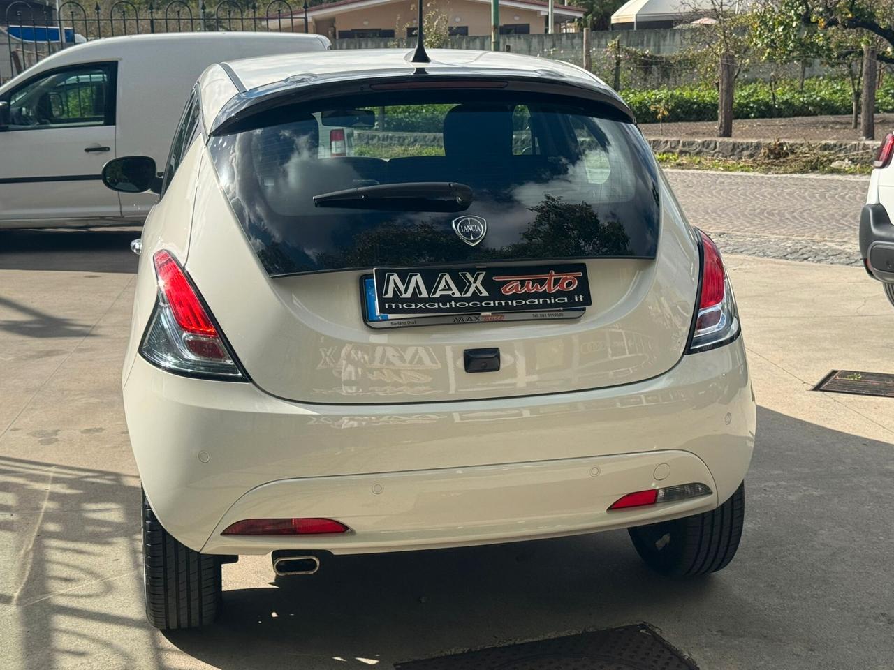 Lancia Ypsilon 1.0 FireFly 5 porte S&S Hybrid Gold