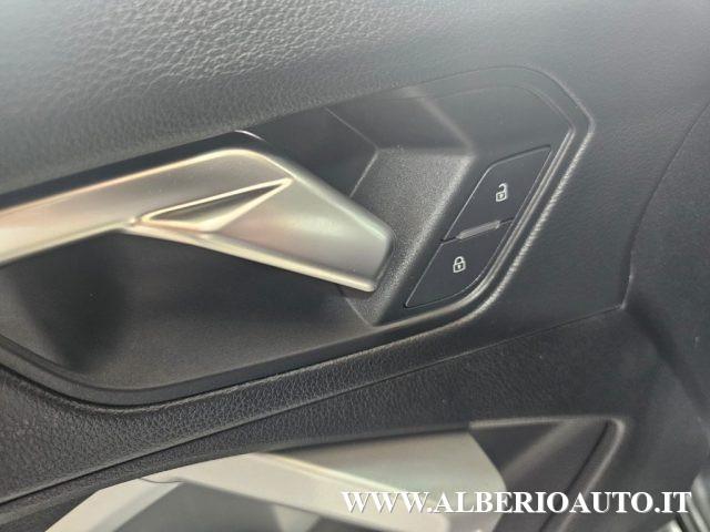 AUDI Q3 35 TDI quattro S tronic Business Advanced